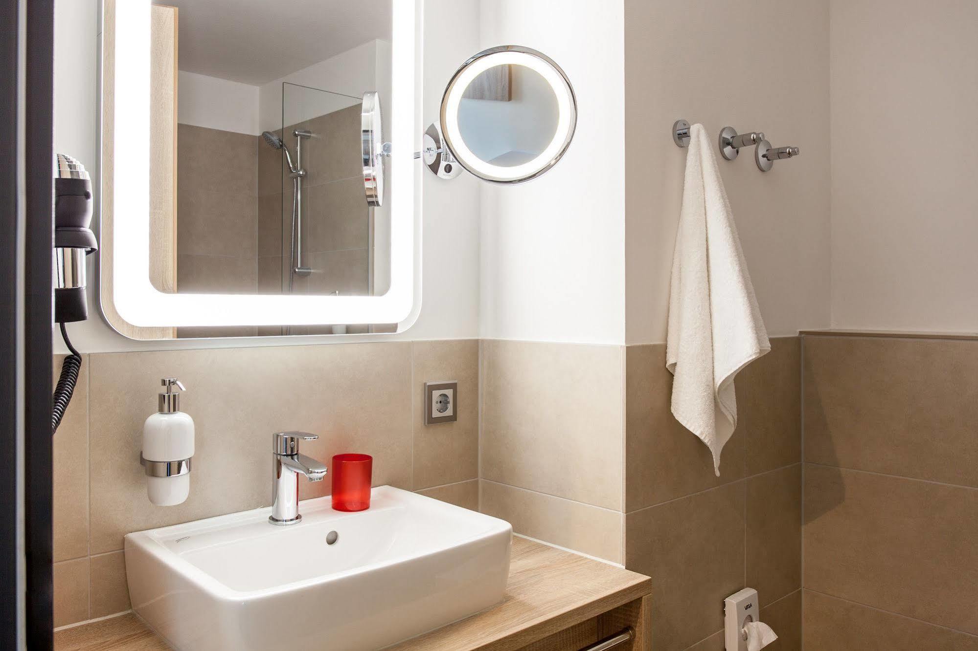 Stay! Hotel Boardinghouse 함브루크 외부 사진
